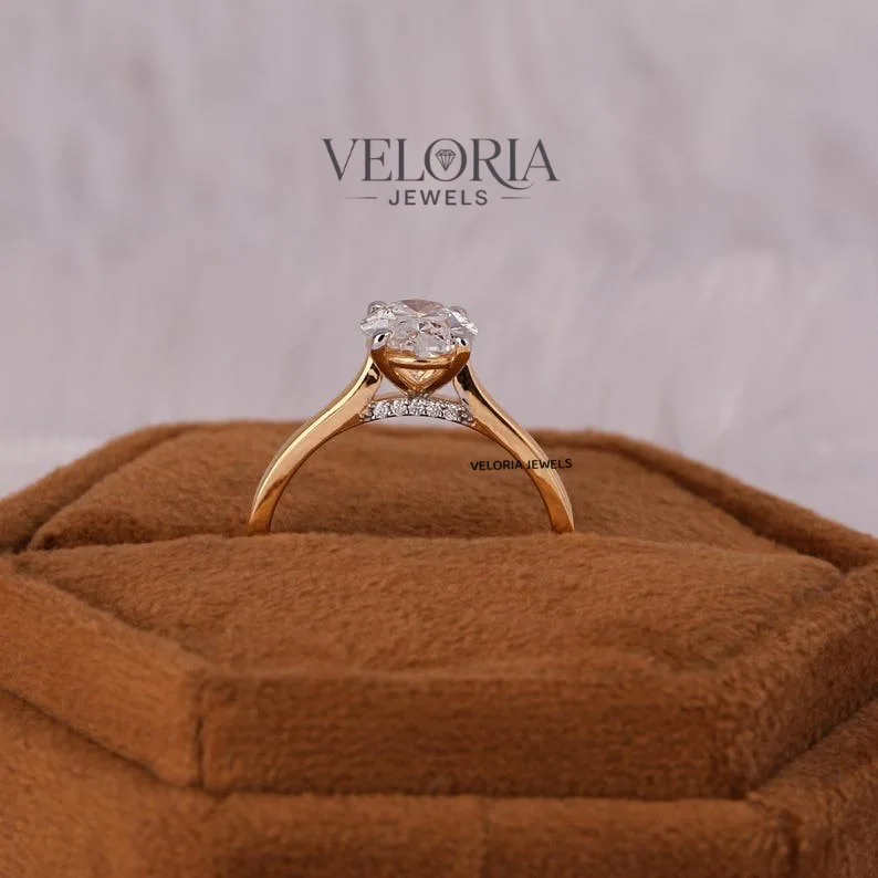 Oval Solitaire in Yellow Gold — view 4