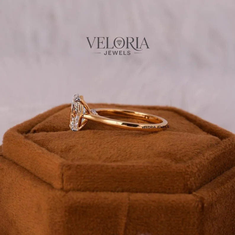Oval Solitaire in Yellow Gold — view 2