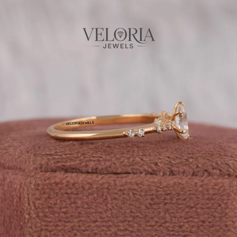 Oval Ring on a Vintage Gold Band — view 4