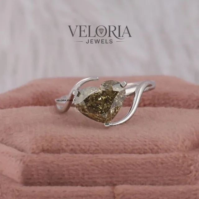 Green Pear Leaf Ring